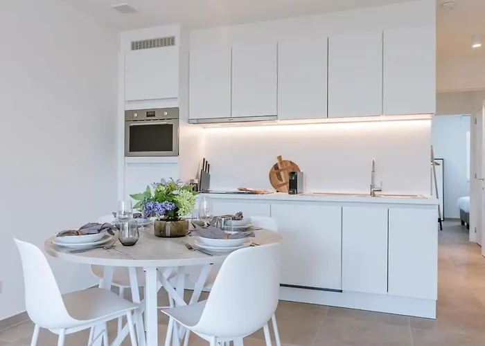 Huswell - Bright At The Harbor Of Lejlighed *